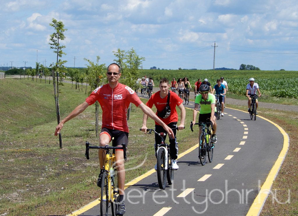 Átadták a Berettyóújfalu-Tépe kerékpárutat 18